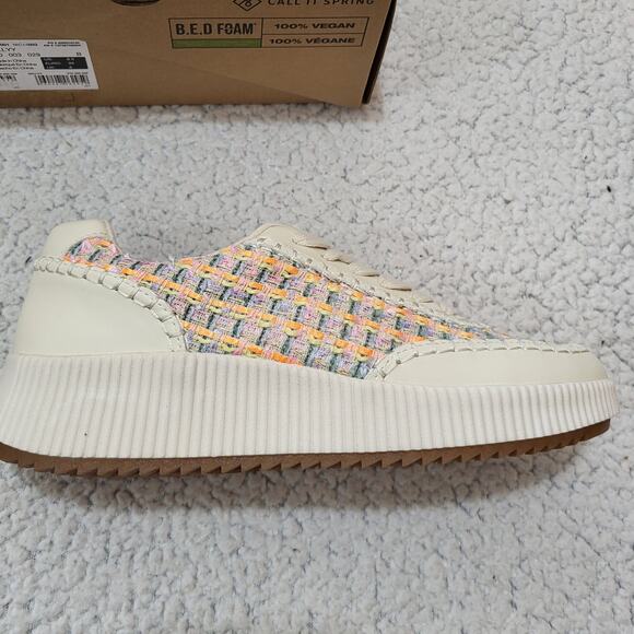 NEW VCall It Spring Women's Sallyy Sneaker Bone Size  8.5 - Picture 4 of 8